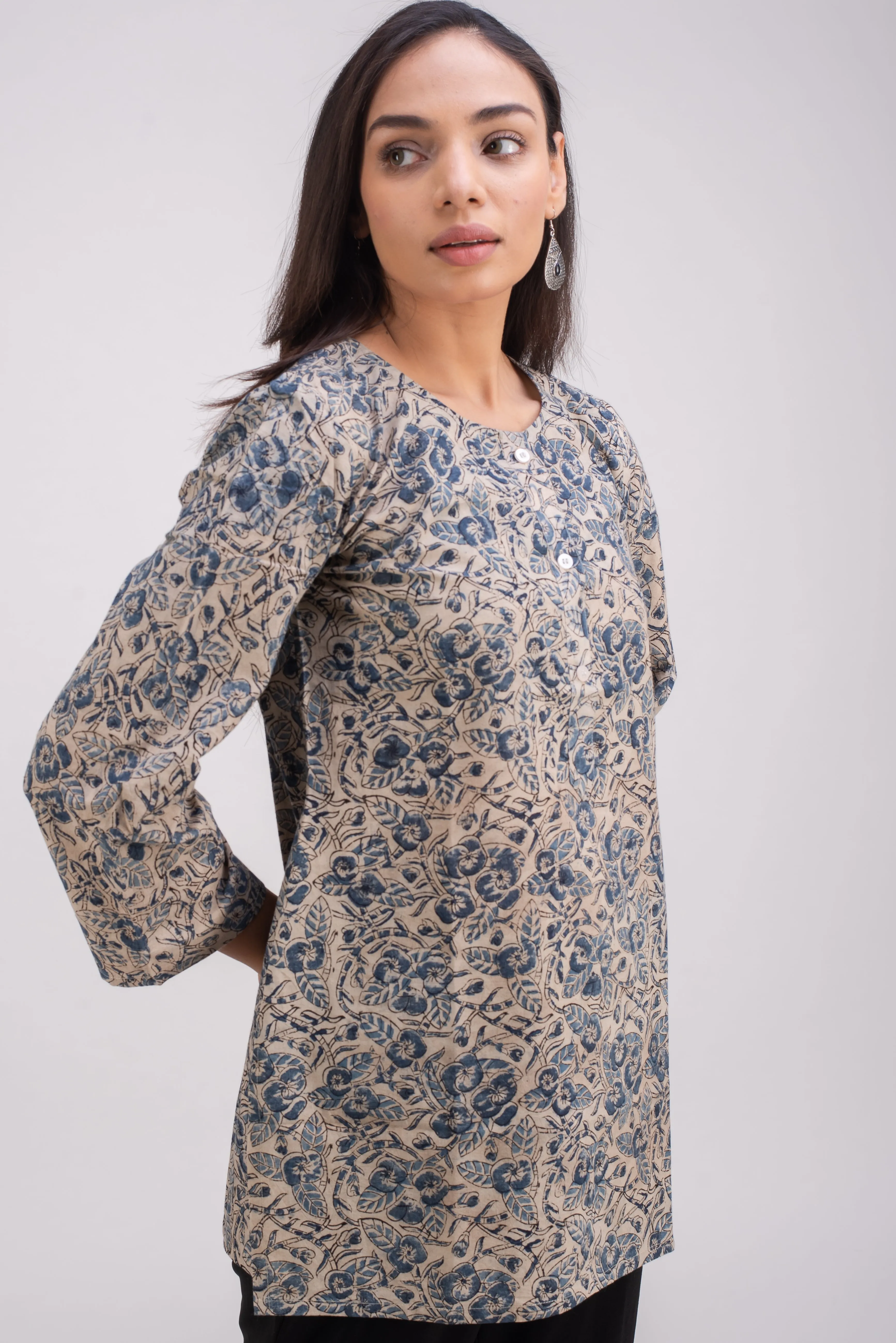 502-104 Gale Tunic