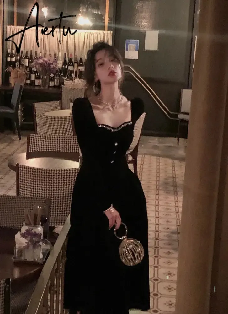 Aiertu Fashion Summer New Elegant Spaghetti Strap Velvet Vintage Black Dress Women Sexy Prom Evening Party Korean Style Dresses