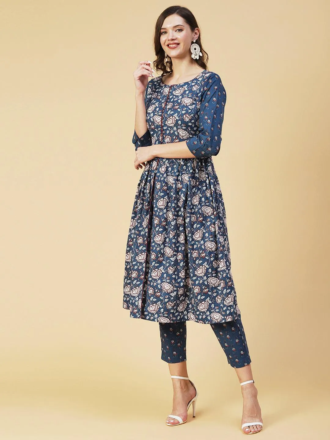 Ethnic Floral Printed A-Line Kurta with Pant - Blue