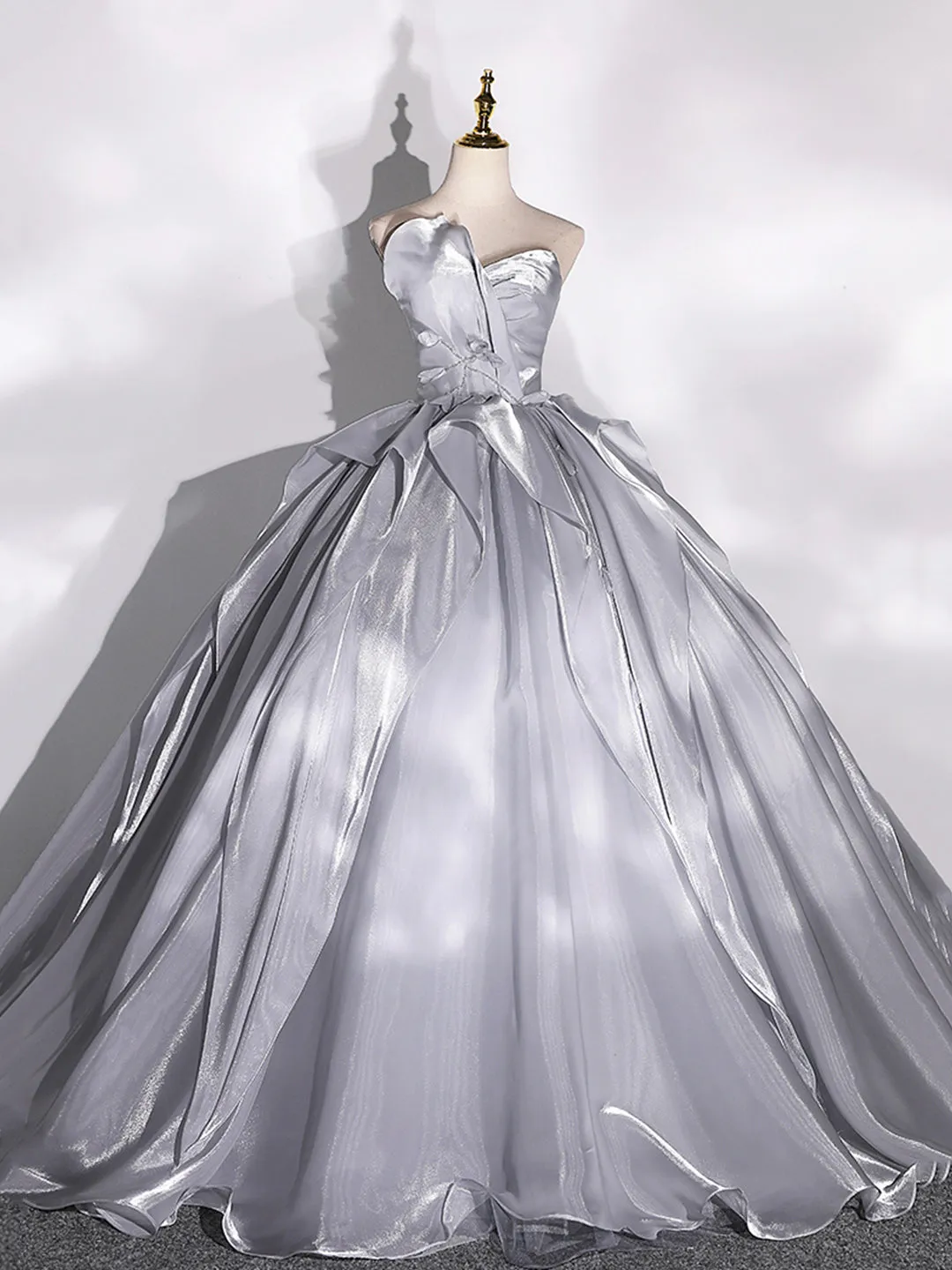 Gray Strapless Tulle Long Ball Gown A-Line Evening Dress Formal Dress