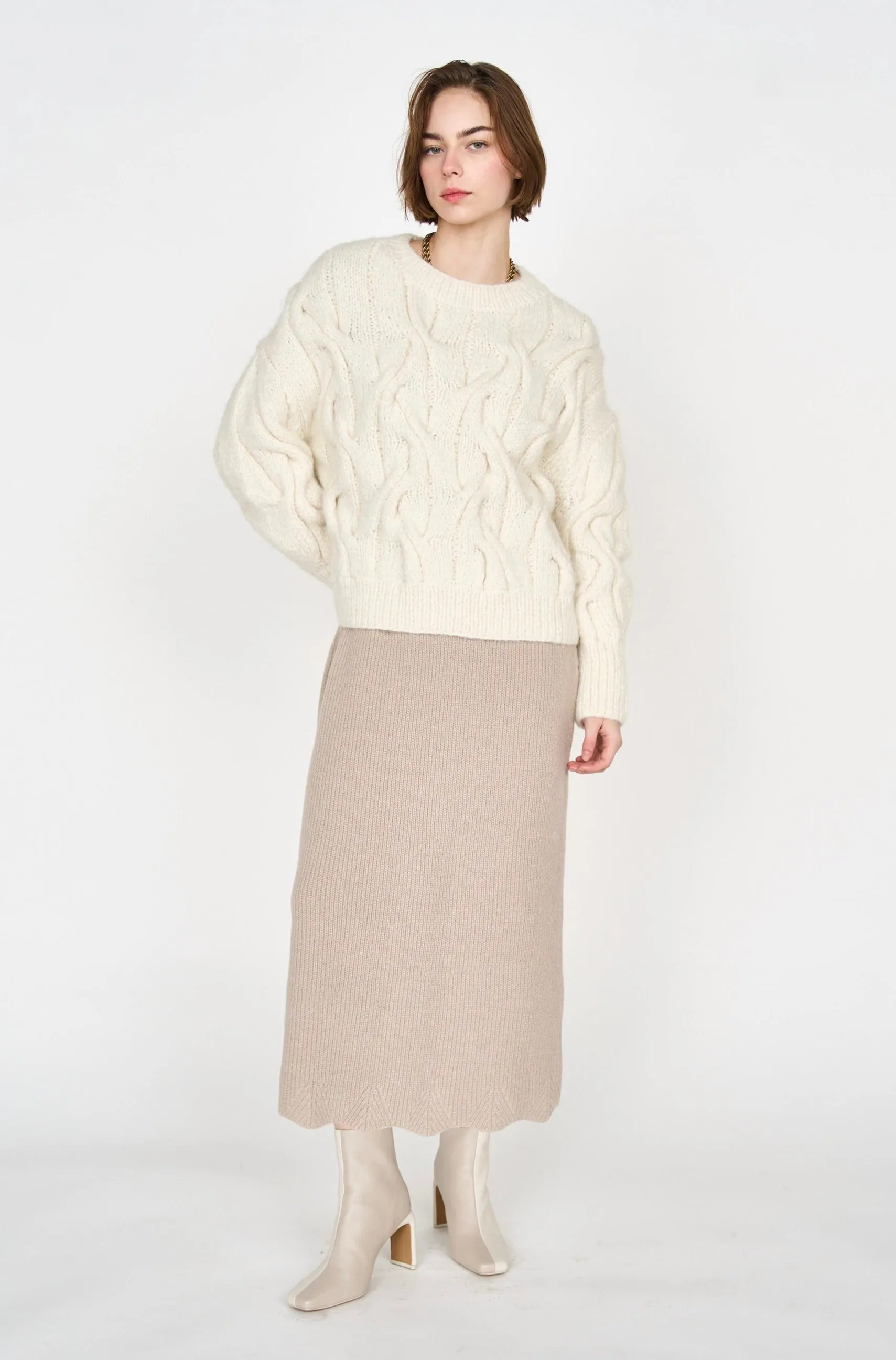 Handknit Cortina Cable Pullover in Cream