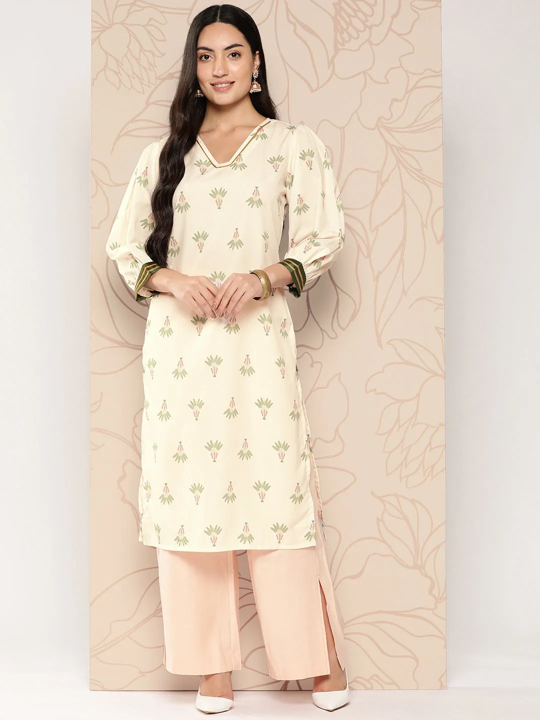 Jashvi Women Floral Printed Gotta Patti Crepe Kurta