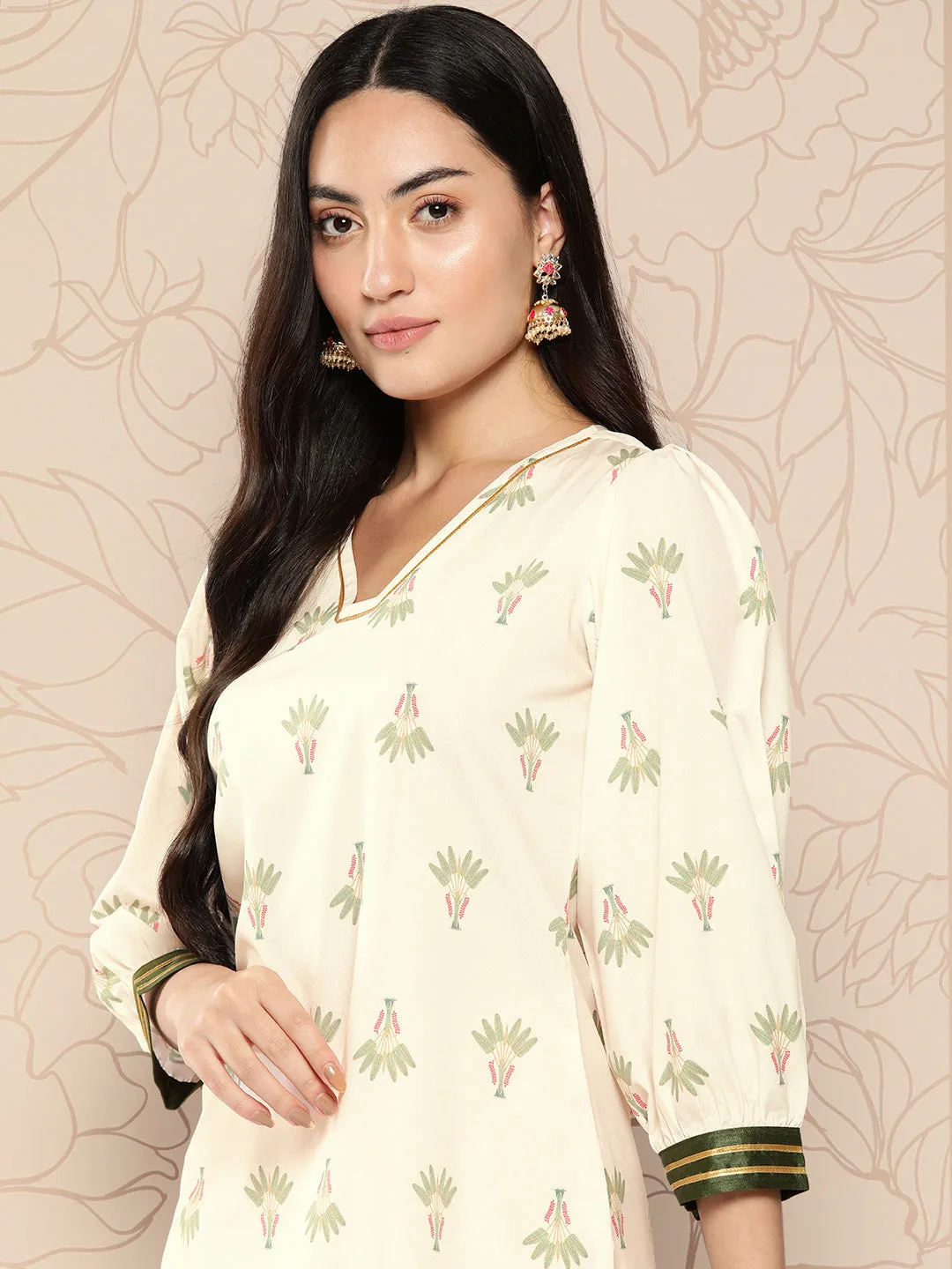 Jashvi Women Floral Printed Gotta Patti Crepe Kurta