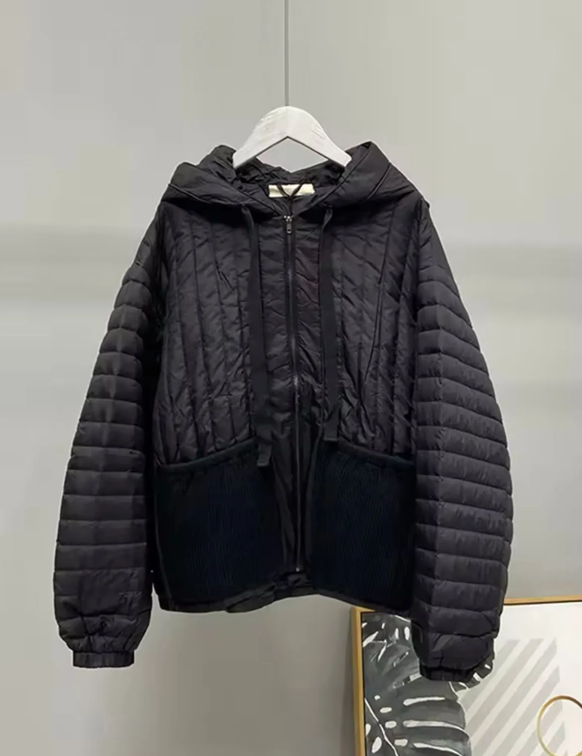 Lightweight Autumn Hooded Duck Down Jacket for Women