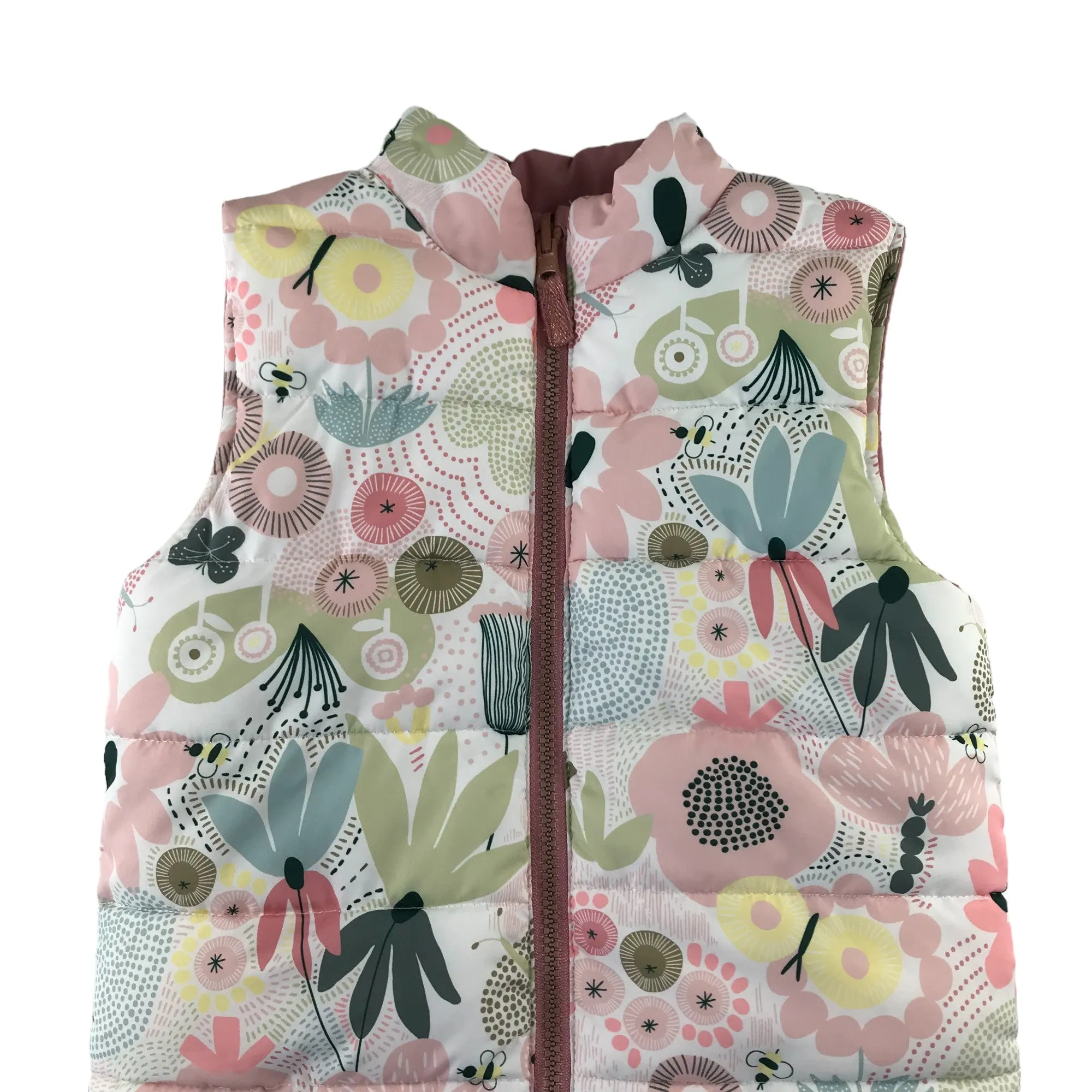 Nutmeg reversible gilet 5-6 years pink and white floral puffer