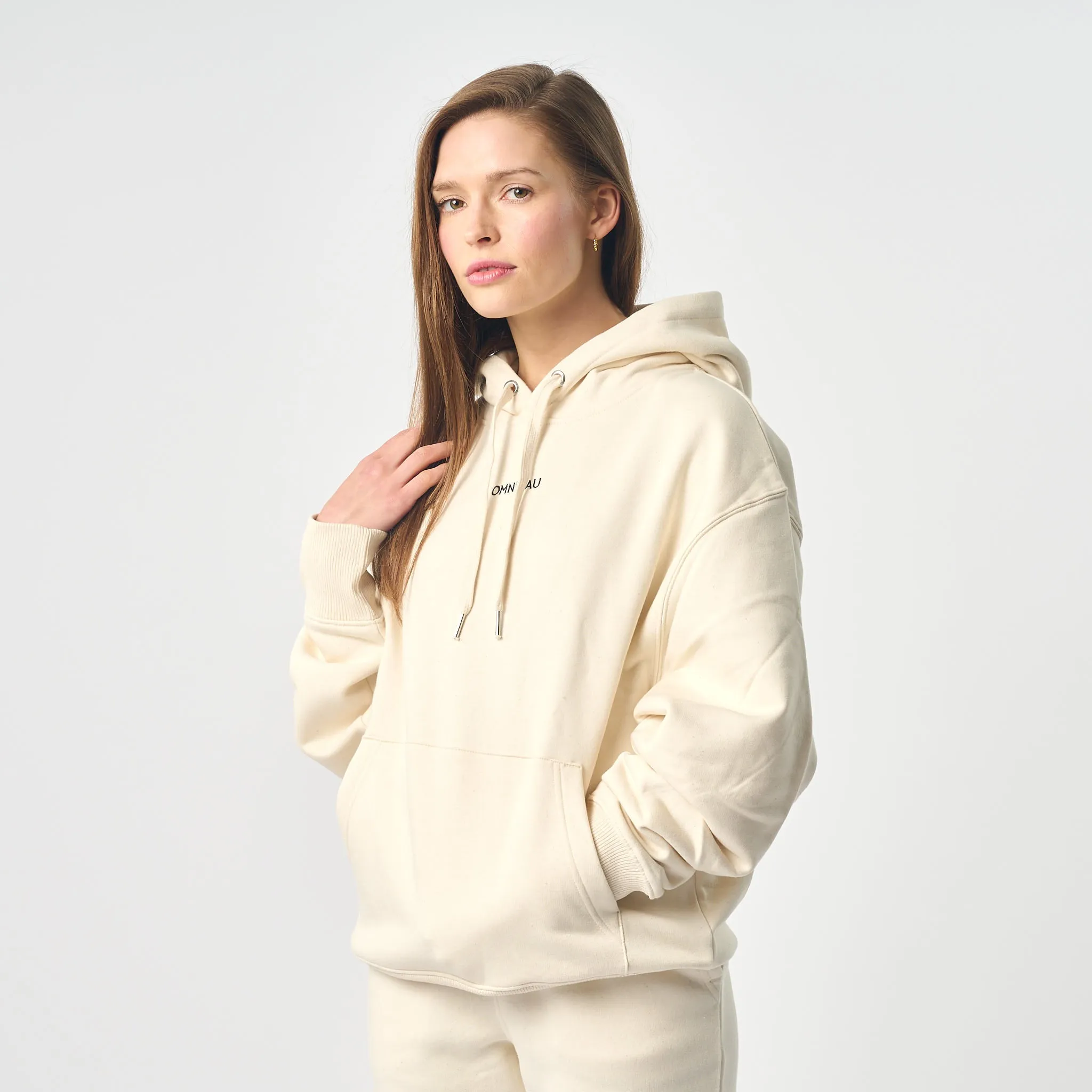 Omnitau Women's Oversized Organic Cotton Hoodie - Cream