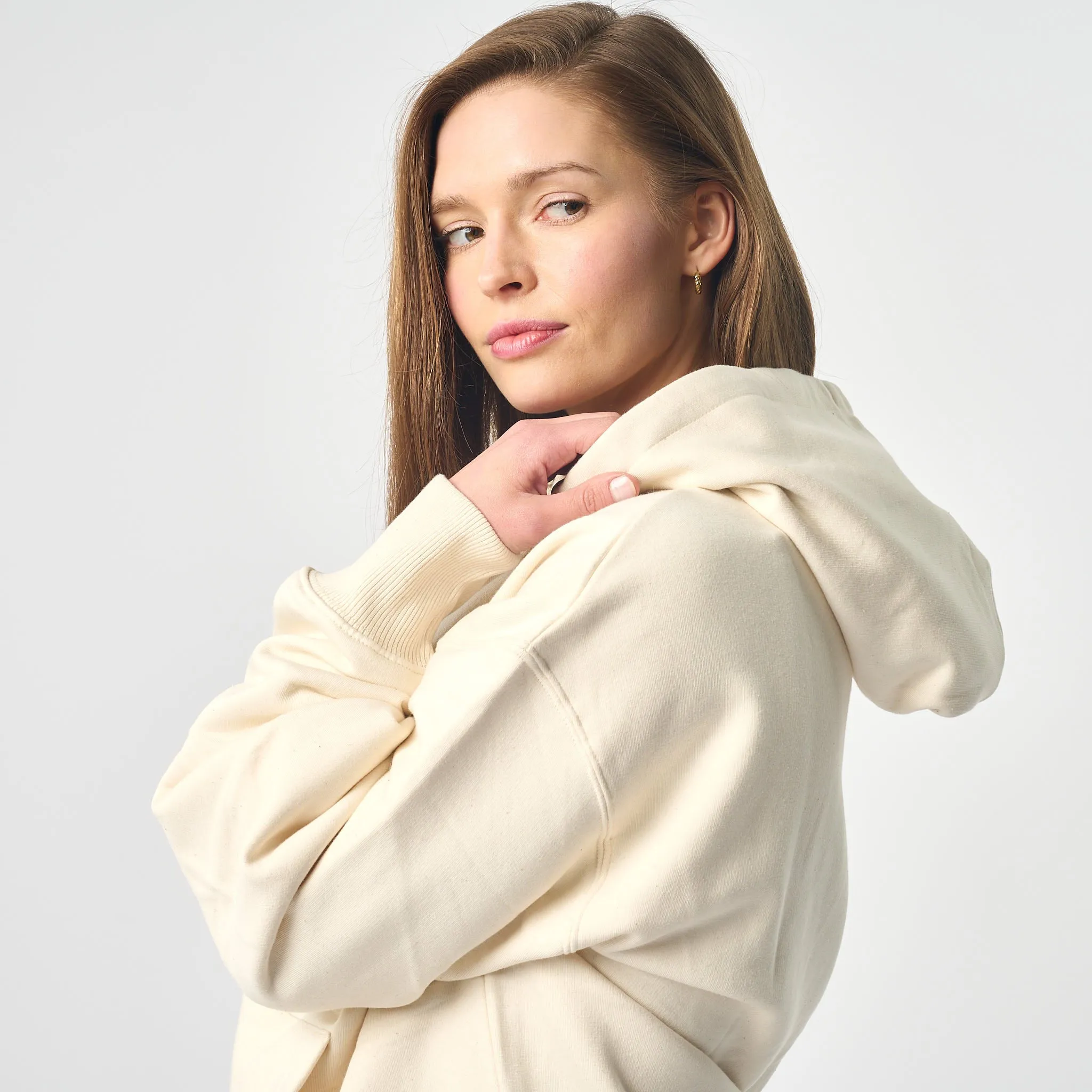 Omnitau Women's Oversized Organic Cotton Hoodie - Cream