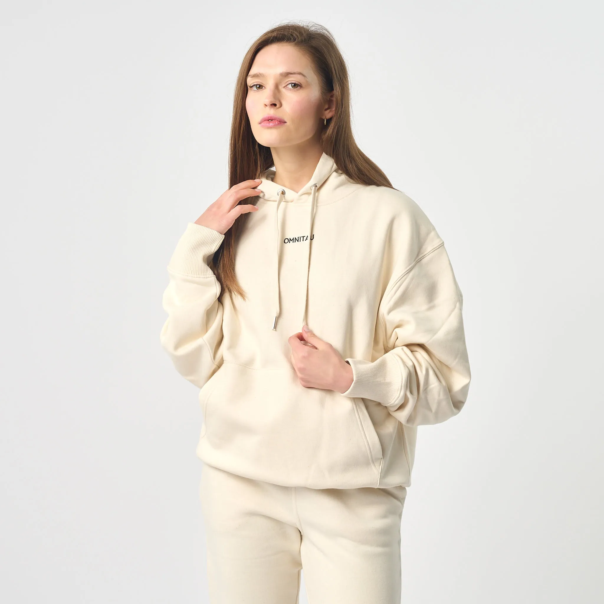 Omnitau Women's Oversized Organic Cotton Hoodie - Cream