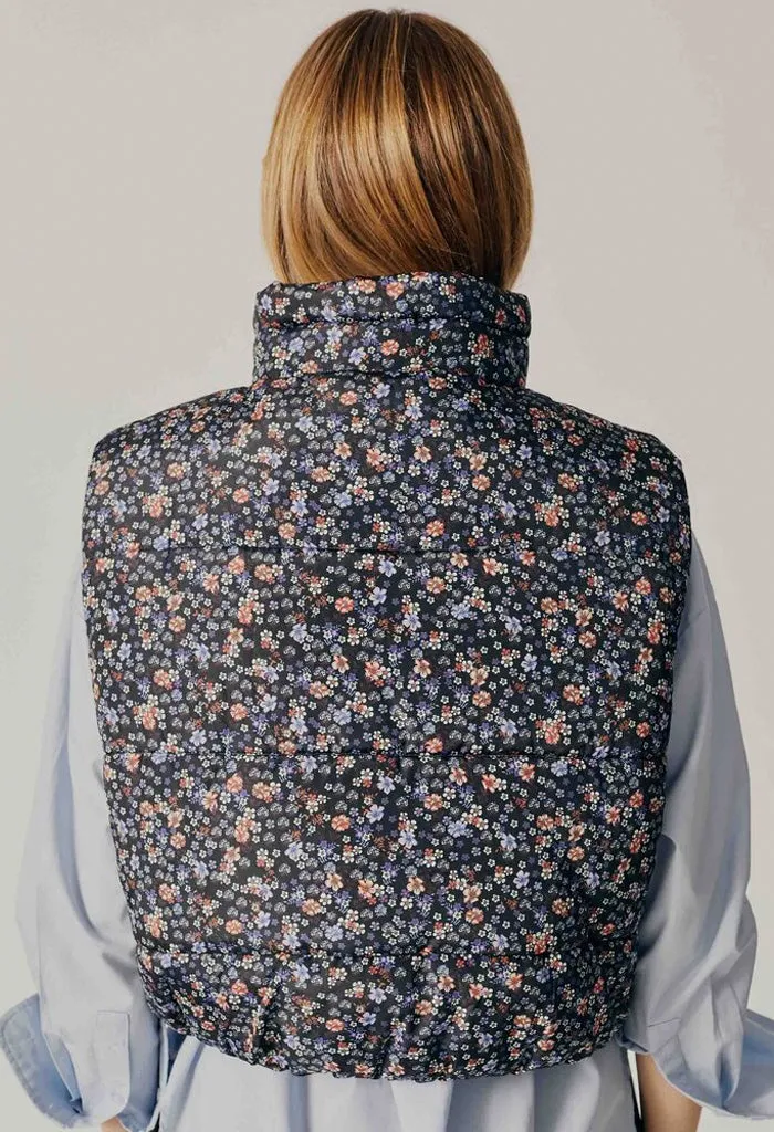 Styx Printed Puffer Gilet-Floral