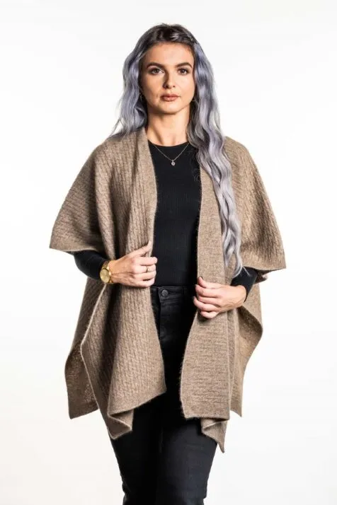 ZIG ZAG TEXTURED CAPE